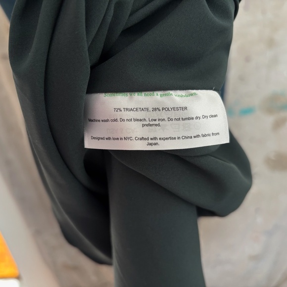 MM LaFleur the Lara Dress Heavy Crepe in Rainforest Green - Picture 5 of 5